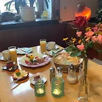 Pensión Hirschenbraeu Michel 3*