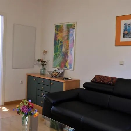 Hirschenbraeu Michel بيت ضيافة